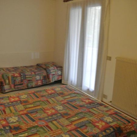 Condominio Maria Lignano Sabbiadoro Bagian luar foto