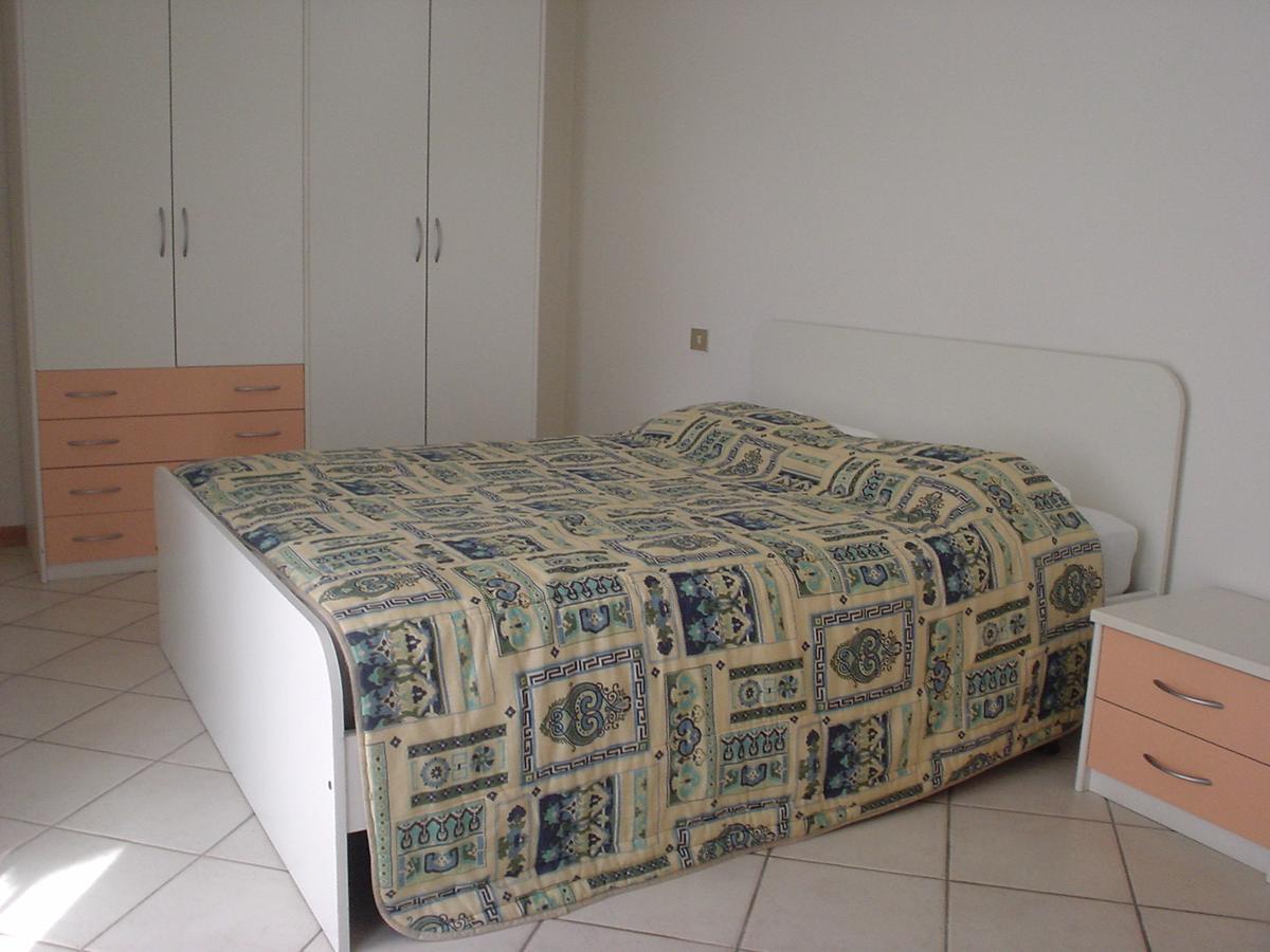 Condominio Maria Lignano Sabbiadoro Bagian luar foto