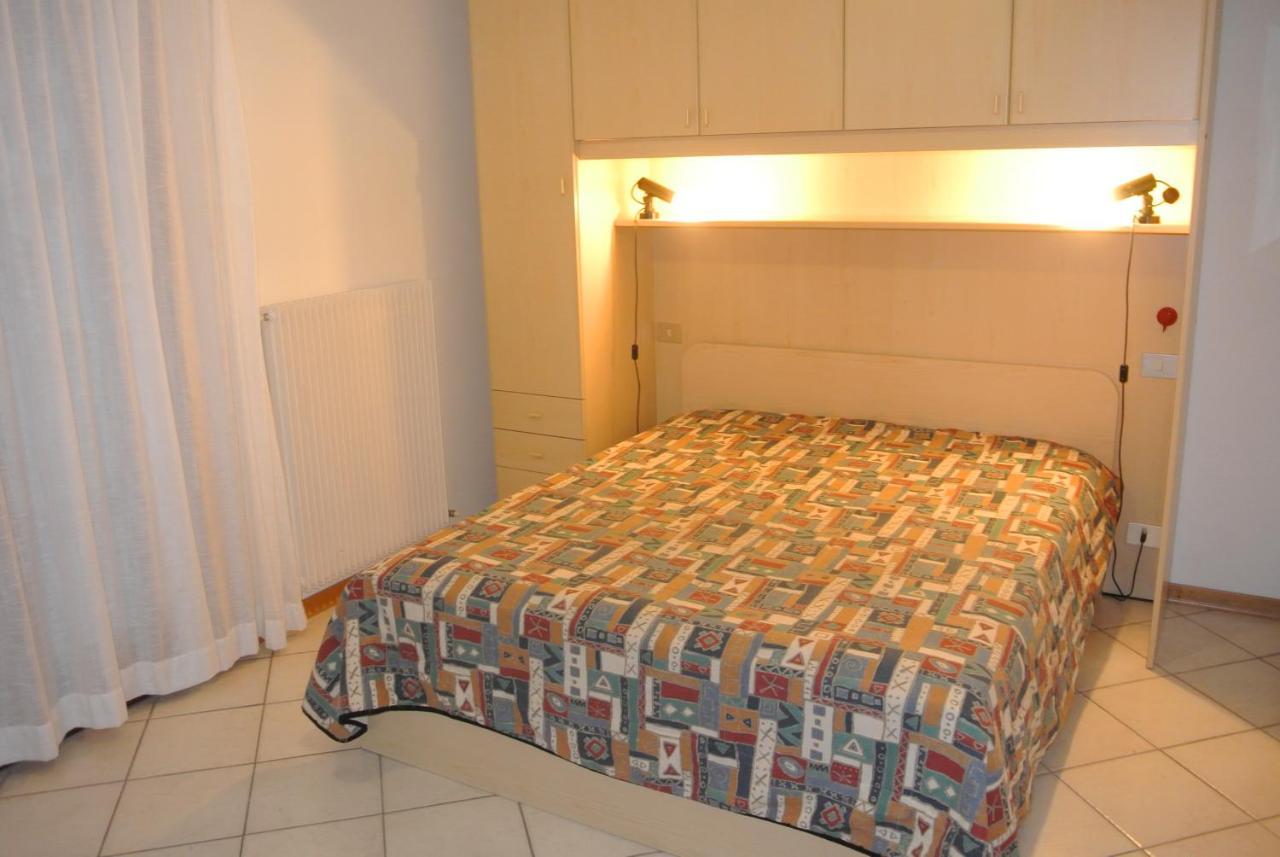 Condominio Maria Lignano Sabbiadoro Bagian luar foto