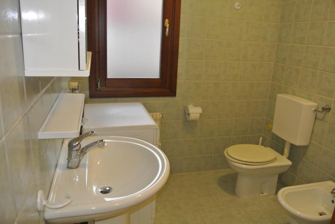 Condominio Maria Lignano Sabbiadoro Bagian luar foto