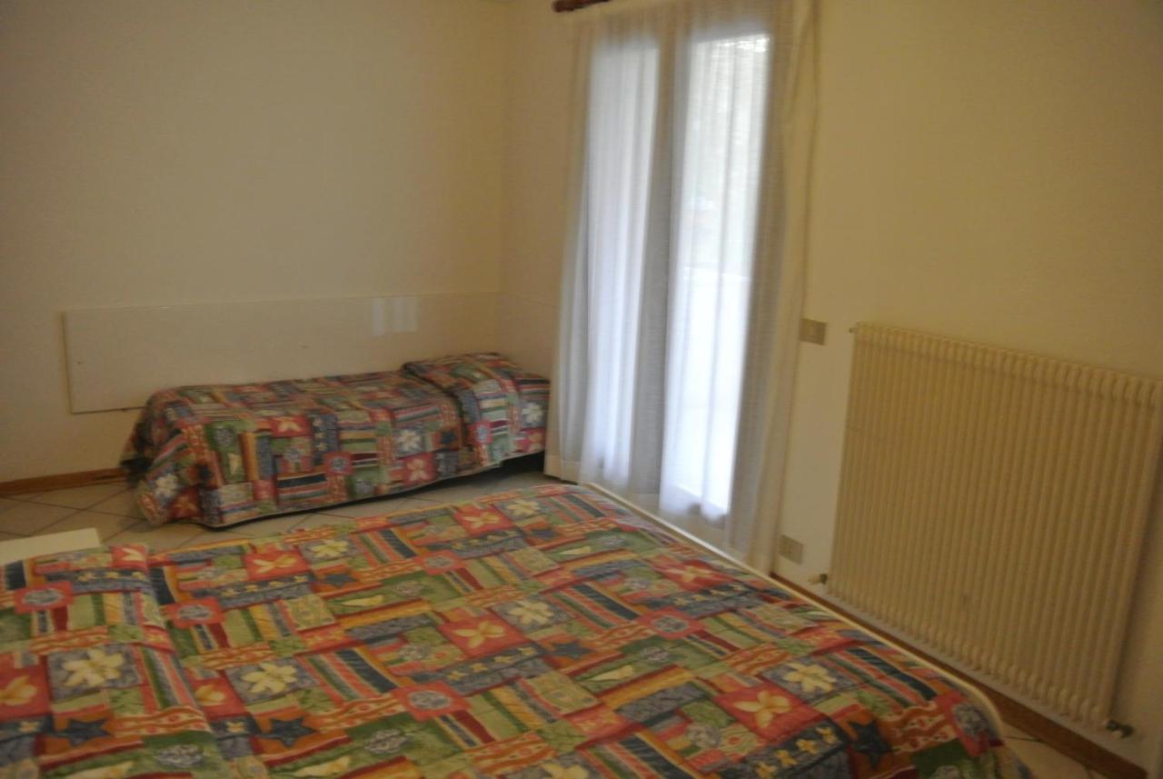 Condominio Maria Lignano Sabbiadoro Bagian luar foto